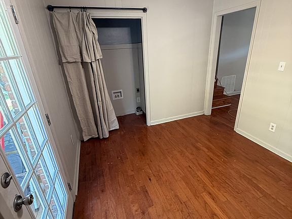 Eating area with laundry closet