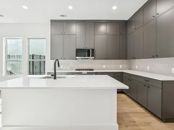 428 Waterscape Dr #1338, Lake Dallas, TX 75065