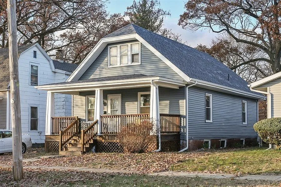 554 Holliday St photo 1