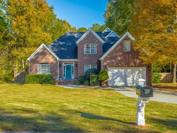 129 Derby Ln, Calhoun, GA 30701