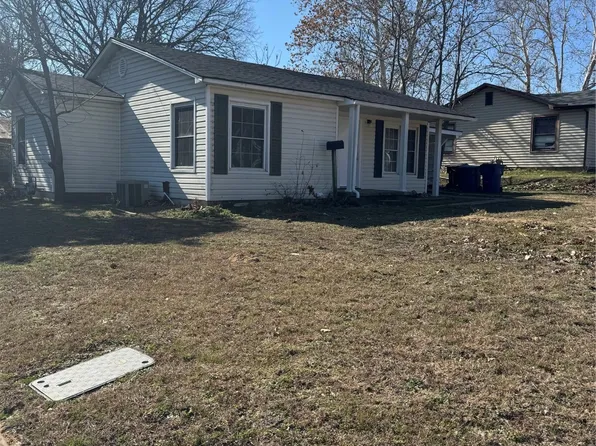 214 E Acheson St, Denison, TX 75021