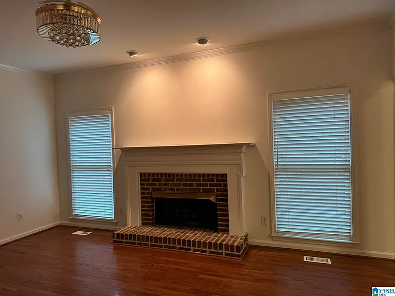 2512 Christie Cir — Photo 32