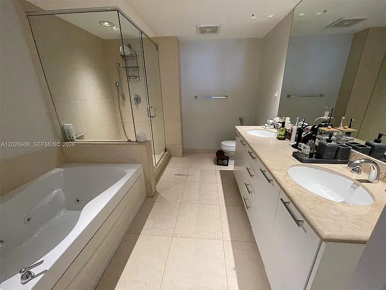 50 Biscayne Blvd #3411 — Photo 13