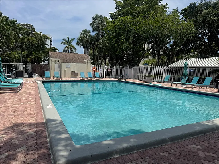 20200 W Country Club Dr #Penthouse 16 — Photo 27