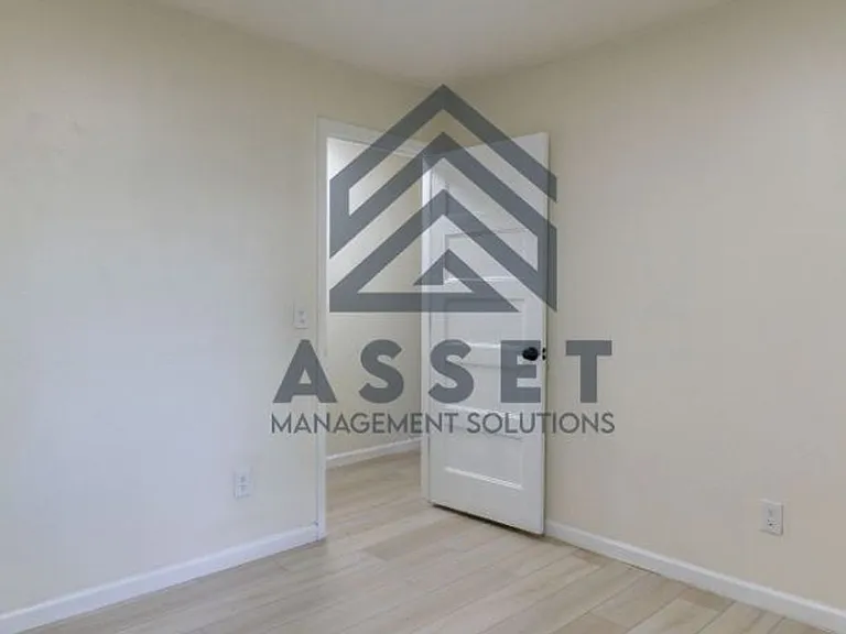 801 Cogswell Cir — Photo 26