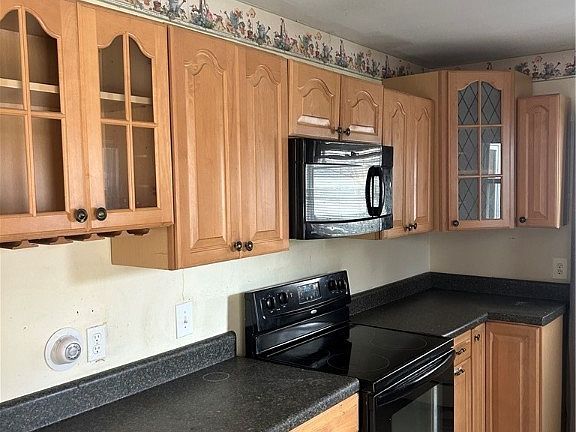 3rd image of 8319 Buckeye Dr
