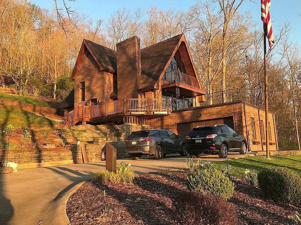 Gatlinburg on the Ohio River