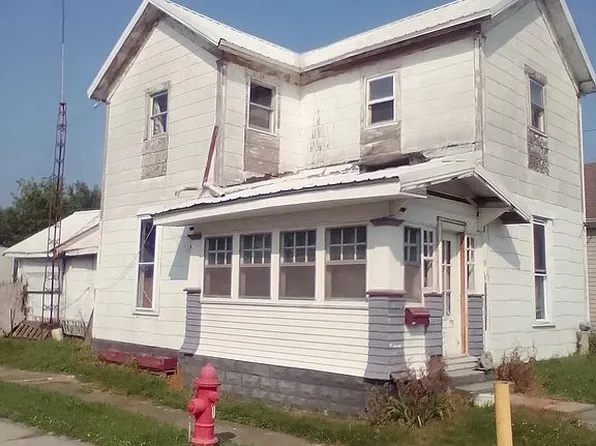 226 W Jay St, Dunkirk, IN 47336