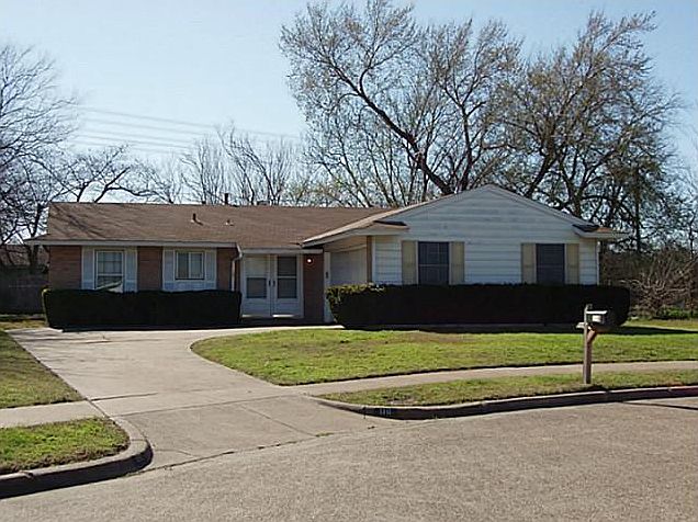 1st image of 110 Glenview Pl