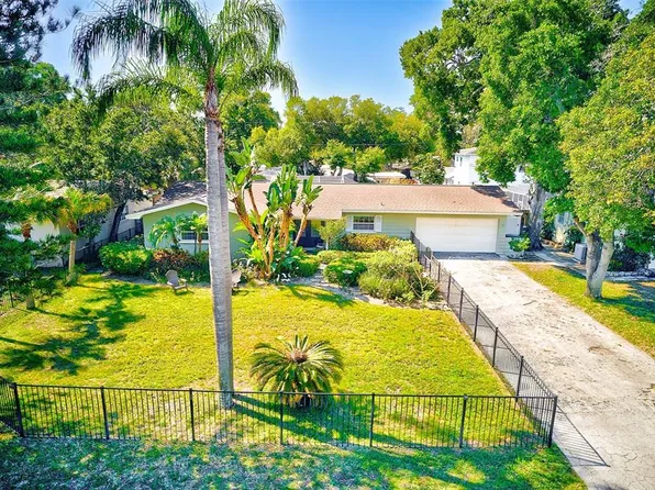 3248 8th Ave SW, Largo, FL 33770