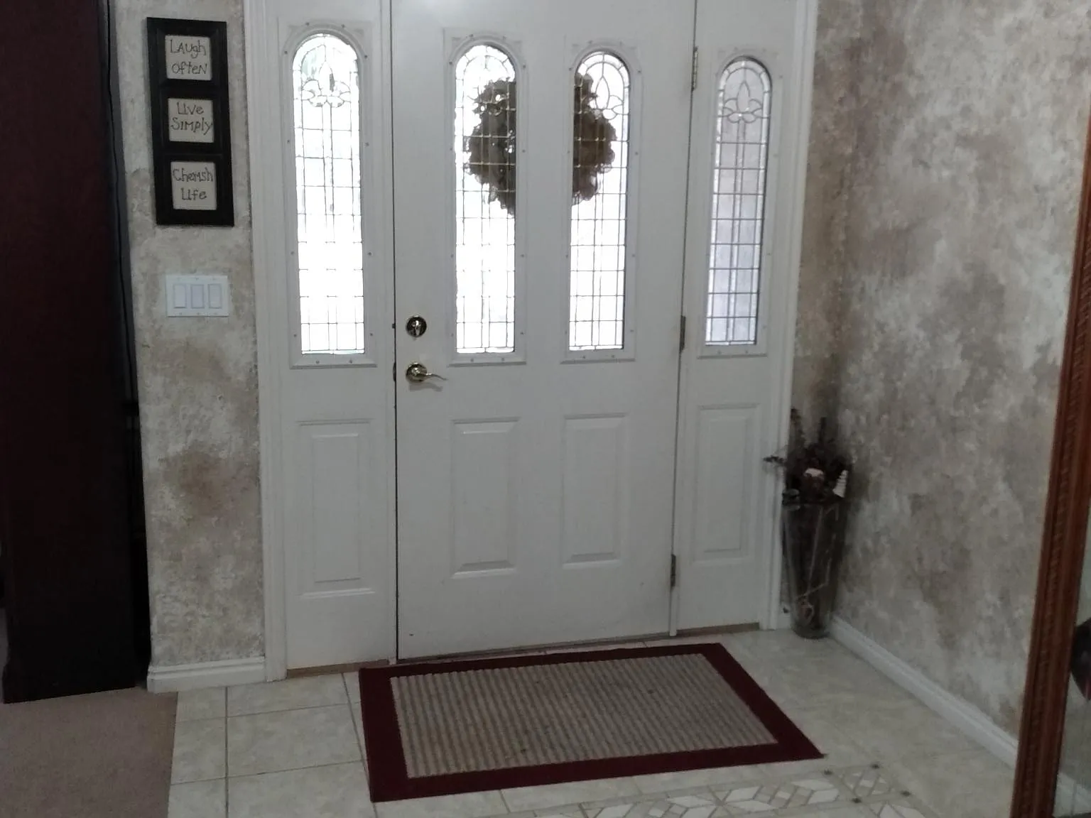 4 bed, 4300 sqft, $2,700 — Photo 3