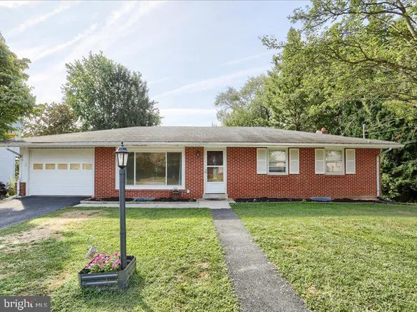 205 Glenn Rd, Camp Hill, PA 17011