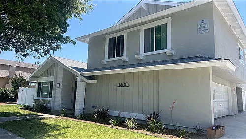 Upstairs 2 Bed 1 Bath in La Habra, Fully Renovated! 1 Car Garage Included! Photo 1