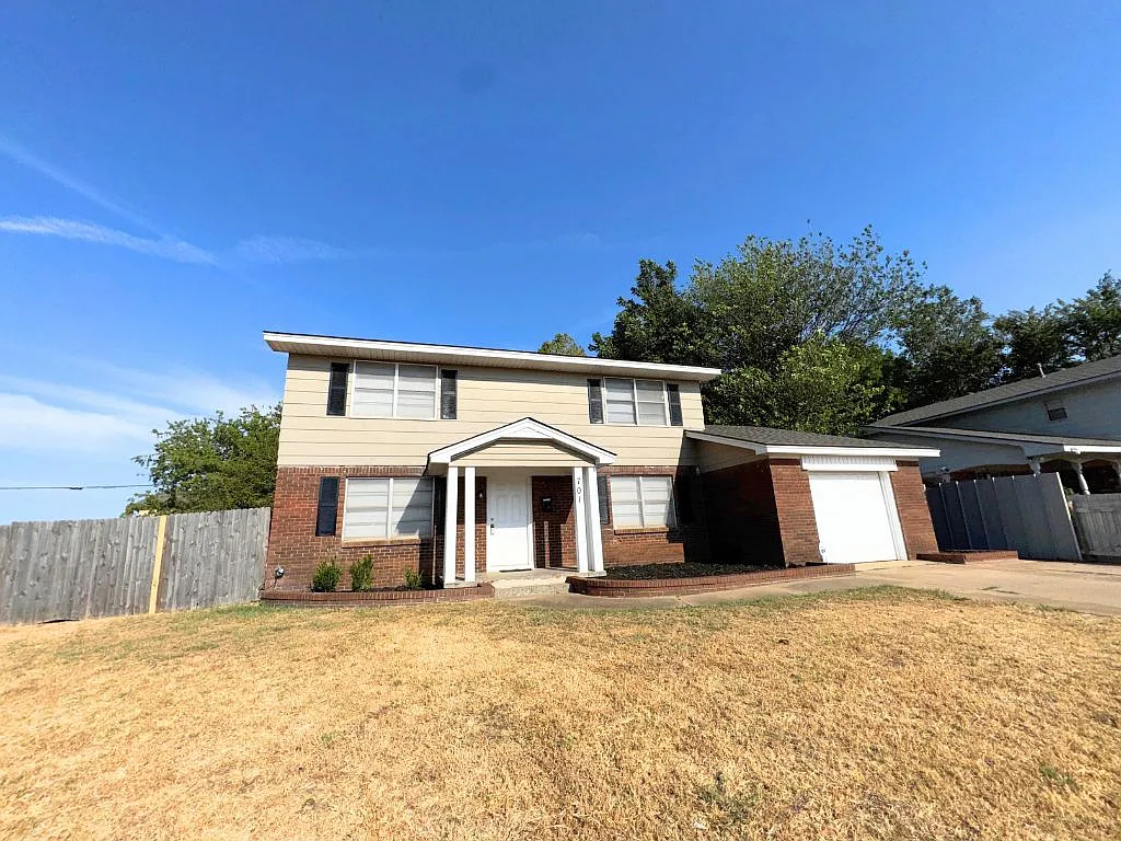 701 Northeast Katherine Pl. Oklahoma City OK 73114 — Photo 1