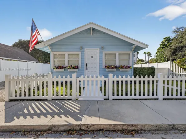 123 N Ocean Breeze, Lake Worth, FL