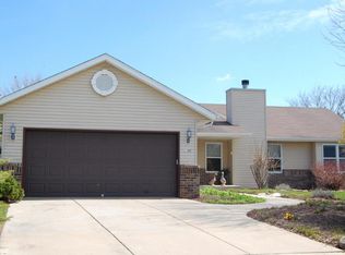 2309 Finch Ct, Waukesha, WI 53189