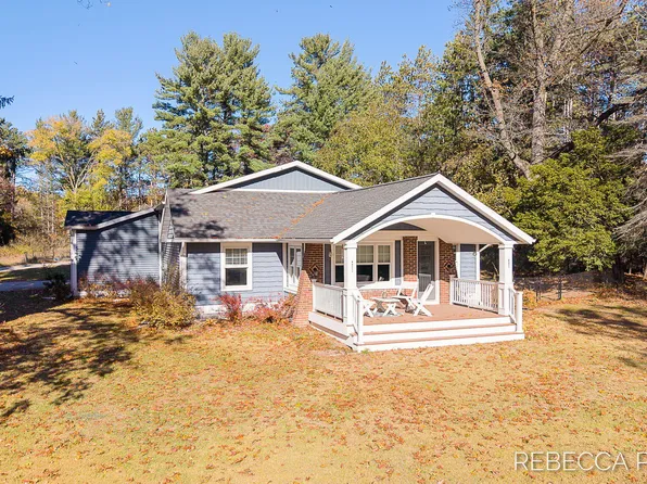 6286 Heights Ravenna Rd, Fruitport, MI 49415