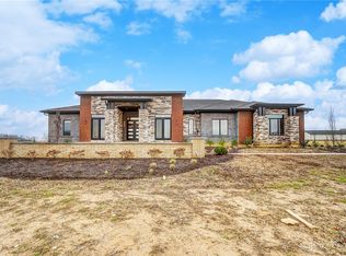 1399 Stone Ridge Ct, Xenia, OH 45385