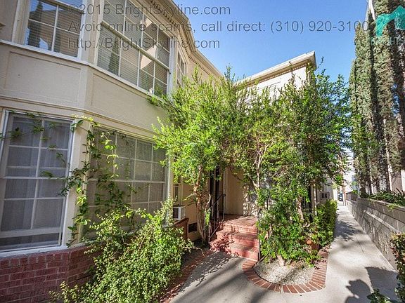 3rd image of 346 N Palm Dr
