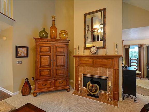 CUSTOM DESIGNED REMOTE START GAS FIREPLACE