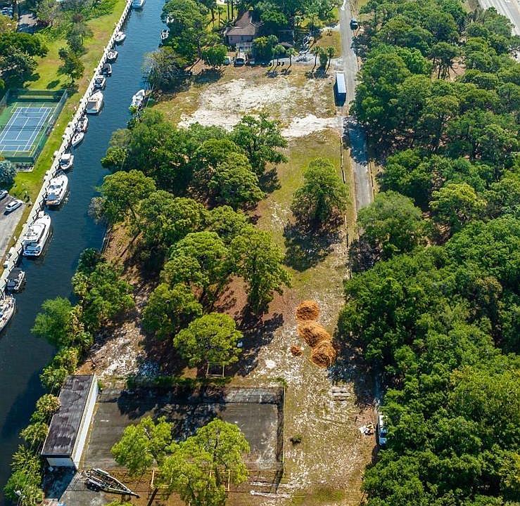 1st image of 1131 SW 9 Avenue