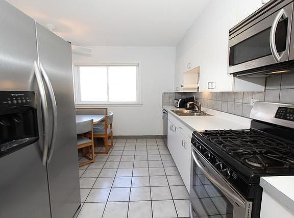 4th image of 554 N Vassar Ln