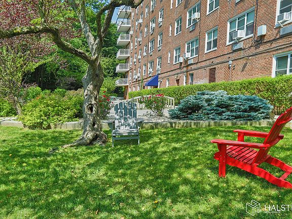 5th image of 3935 Blackstone Ave APT 7H
