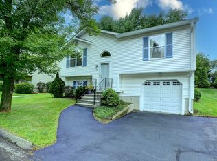 89 Branca Ct UNIT 89, Milford, CT 06461
