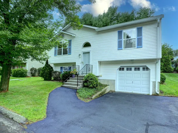 89 Branca Court #89, Milford, CT 06461