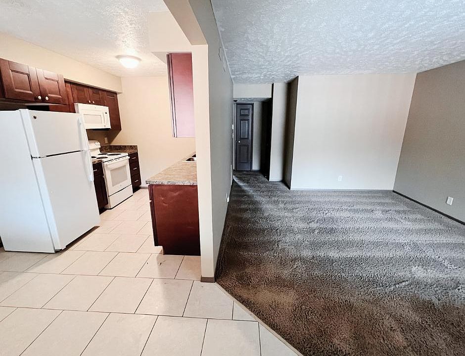 1st image of 1812 Knox St #25