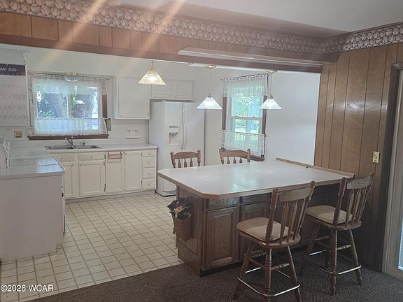 5th image of 1114 Rozelle Ave