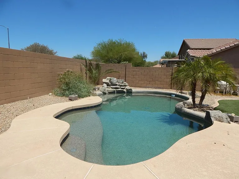 17440 W Caribbean Ln — Photo 18