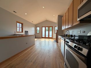 4227 S Calumet Ave #3, Chicago, IL 60653