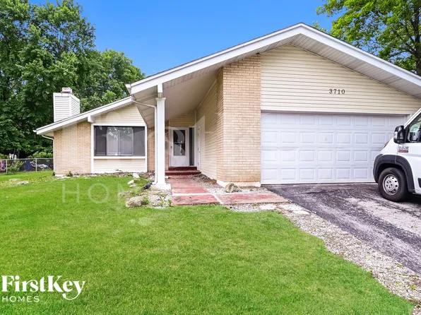 3710 Woodman Dr, Florissant, MO 63031