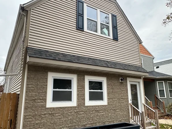 2533 S Austin St, Milwaukee, WI 53207