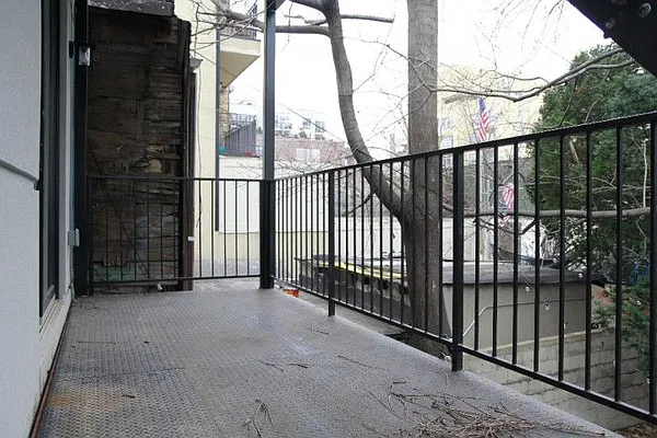 Rented by Top Care Management | media 31