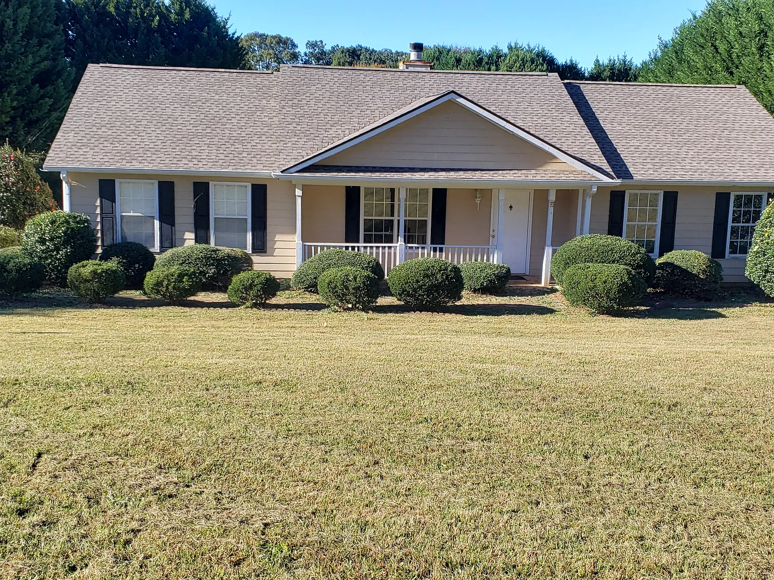 3 bed, 1900 sqft, $2,000 — Photo 2