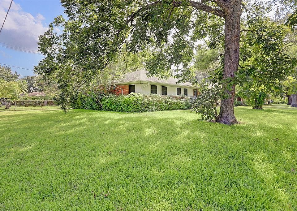 1st image of 4701 Kingfisher Dr