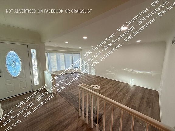 5th image of 5681 Skylite Ln