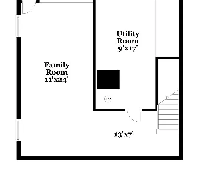 1041 Oxford Dr N — Photo 4