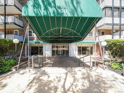 100 Lincoln Avenue #28C, Mineola, NY, 11501