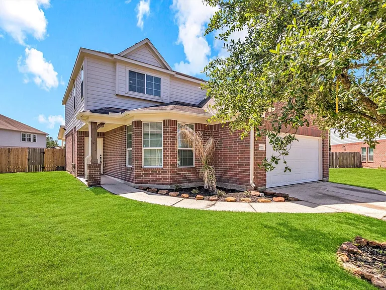 1722 Sun Point Ct — Photo 2