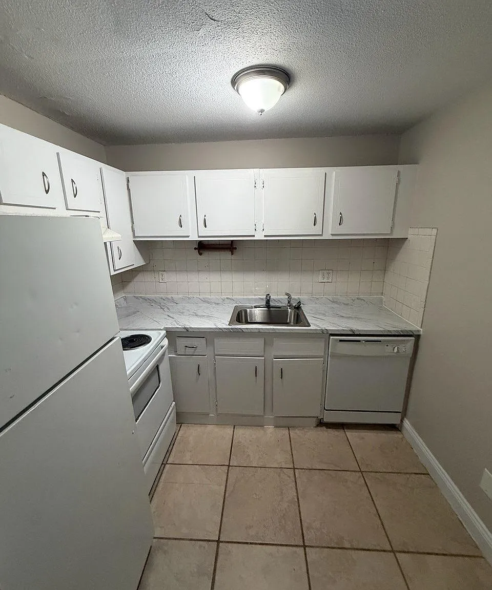 9 Weld St — Photo 2