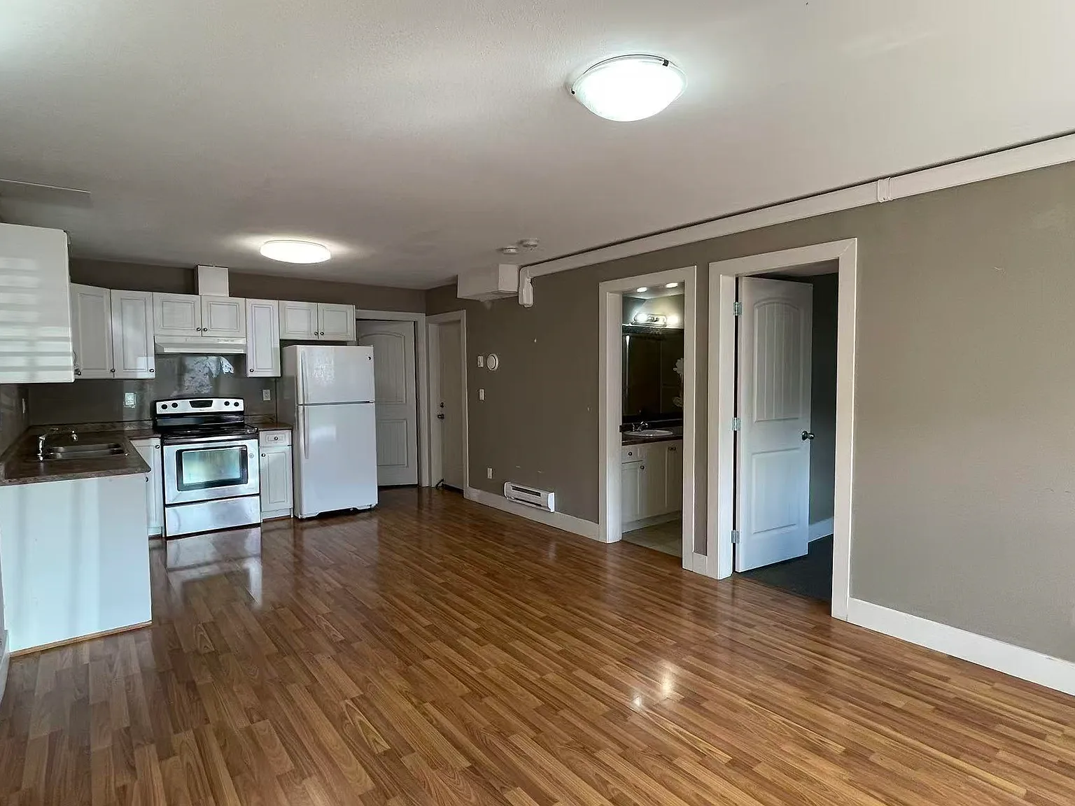 2 bed, 750 sqft, $1,650 — Photo 2