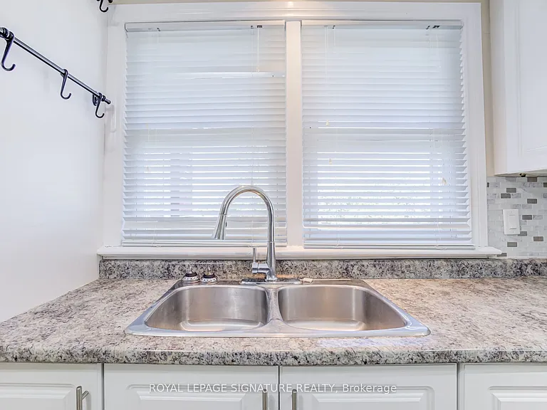 855 Simcoe St N #3 — Photo 34