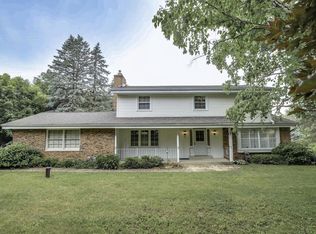 W285N725 Cherry Ln, Waukesha, WI 53188