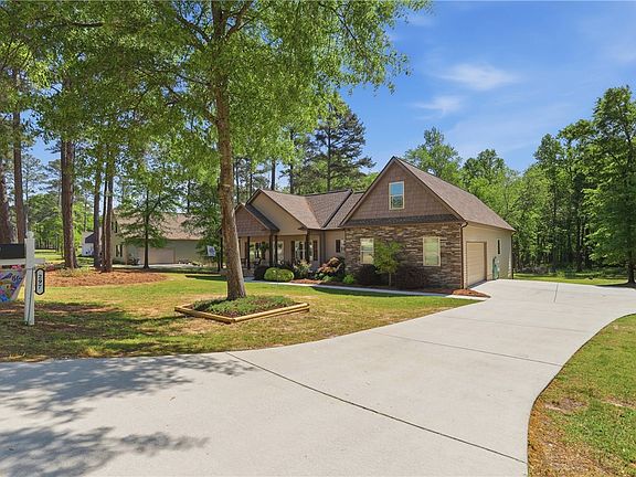 2nd image of 297 Paradise Vista Dr