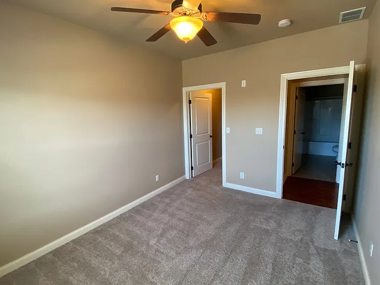 2805 Northridge Pkwy #208 — Photo 15