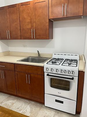 2nd image of 3443 Crescent St APT 3A