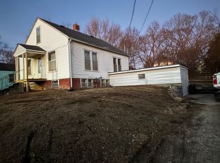 707 S 18th St, Bethany, MO 64424